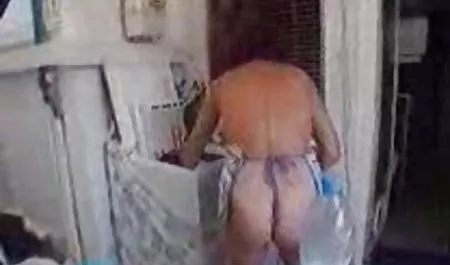 Madura Rubia recibe una mujeres viejas culiando doble penetración nuevo juguete sexual