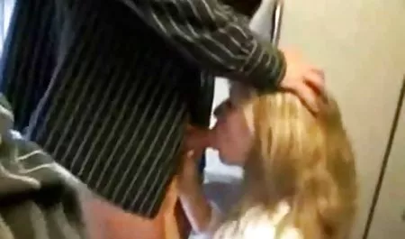 Los amantes de la mierda en anciana porn la silla
