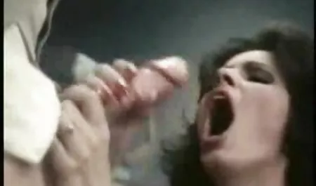 La viejas gritonas cogiendo proteína de la serie de TELEVISIÓN fizruk folla a chico