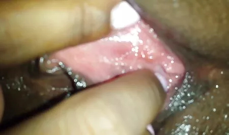 La chica en el sótano follada por viejasfallando dos hombres
