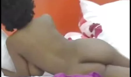 Disoluta chico rubio follada viejas guaras en el culo