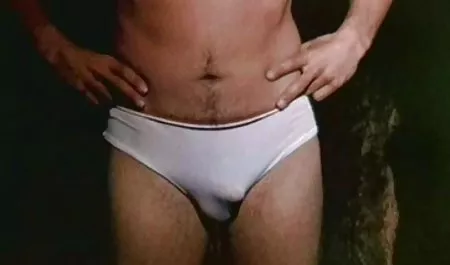 Jóvenes amantes viejas rubias xxx del sexo follando en casa con su novio calvo