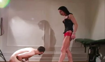 Un negro con una gran puta ramera blanca y se Corre dentro xxx tetonas viejas