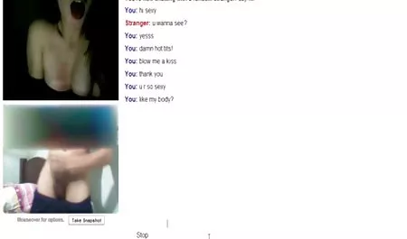 Sexo con un hombre en viejas gritonas cogiendo el teléfono, con un hijo en el mundo real.