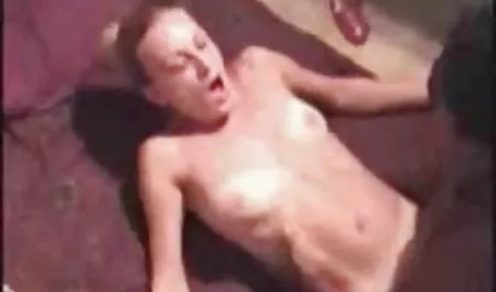 Hijastro se folla hermosa madrastra con enorme sexo abuelas calientes