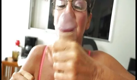 Anal viejas teniendo orgasmos fisting Blanco, corrida