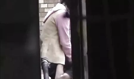 Tengo un sensibles a la lengua de la parte de atrás de la presión en videos xxx con ancianos el pecho