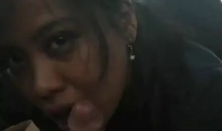 Niña de la escuela en gran viejas peludas calientes culo
