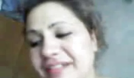 Me prometí a su enamorada de un regalo, si se le puede dar en anal sexo xxx ancianos