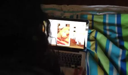 Desgarró videos pornos de viejas calientes mi pantimedias a la mierda la banda